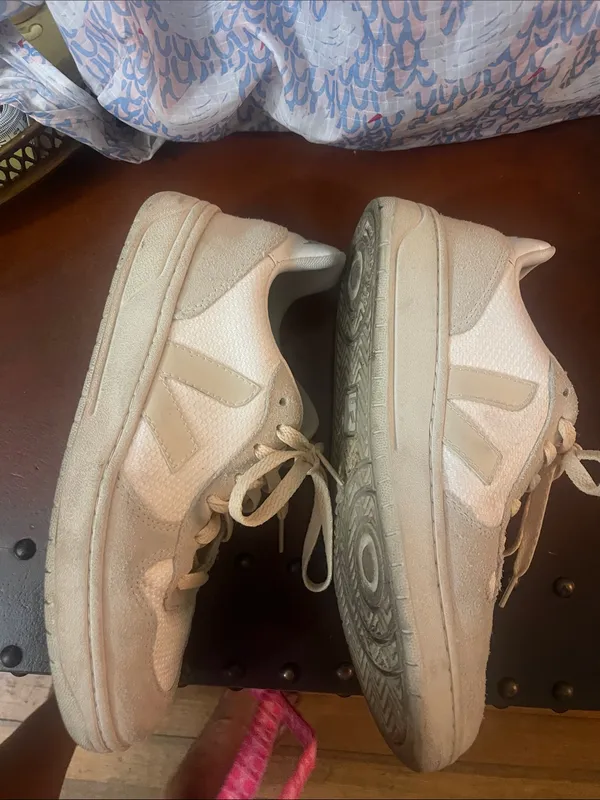 Veja Casual Lace-Up Sneakers in Light Beige size 8 - Image 4