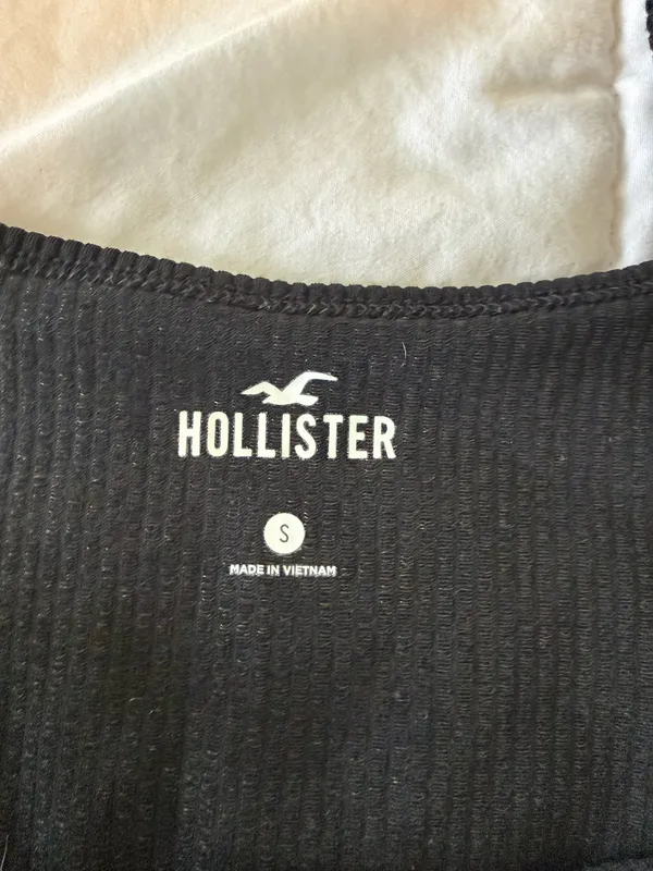 Hollister Black Tank Top - Image 3