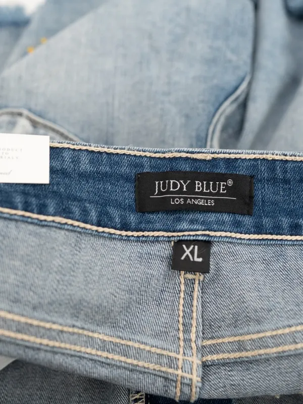 Judy Blue - Distressed Paint Splatter Denim Shorts - Image 5