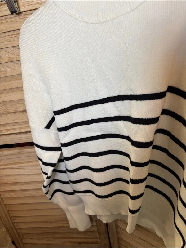 Women’s Heavyweight Striped Crewneck Sweater Medium NWOT - Image 2
