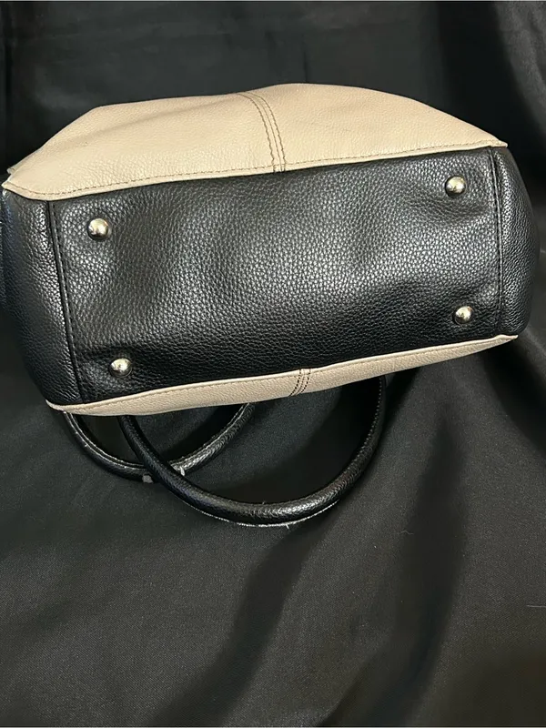 Tignanello Classic Two-Tone Tote Bag Black & Cream - Image 10