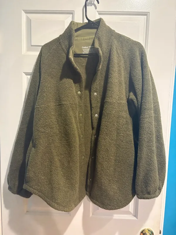 Outdoor Voices MegaFleece wool blend Snap Jacket olive green sz L gorpcore - Image 2