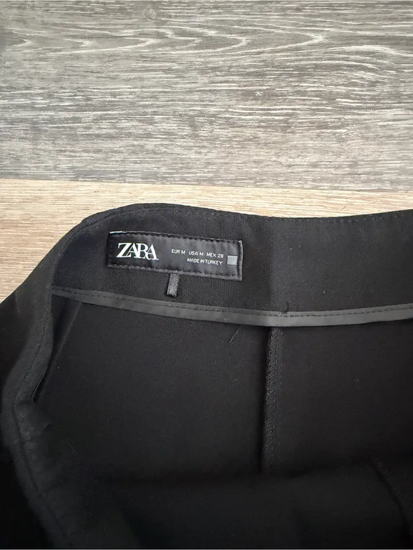 Zara Split Hem Black Mini Skort - Image 4