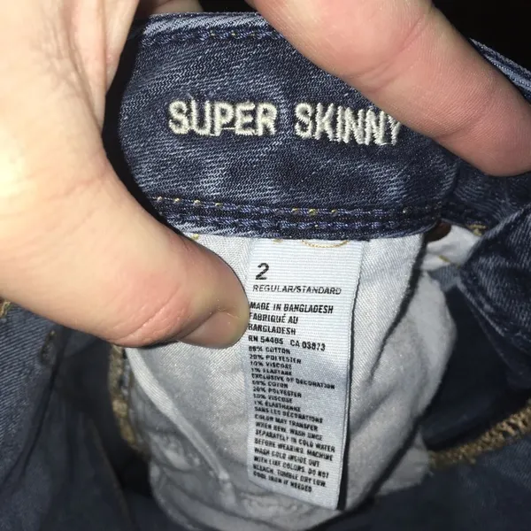American Eagle distressed super skinny size 2 jeans - Image 2