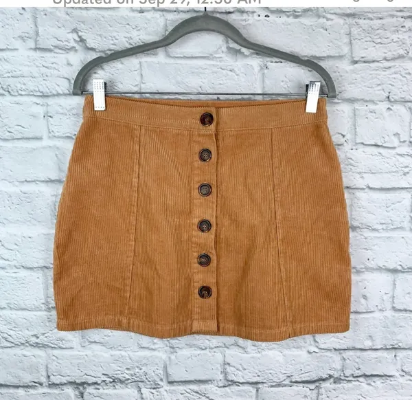 Rue 21 Womens Camel Ribbed Corduroy Button Down Mini Skirt - Sz M - Image 2