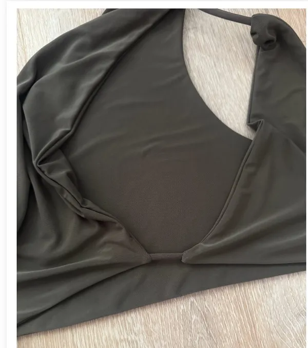 PrettyLittleThing Khaki One-Shoulder Cutout Crop Top Size 2 - Image 5