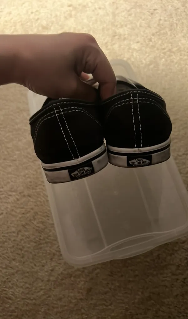 Vans for women’s size 7 - Image 3