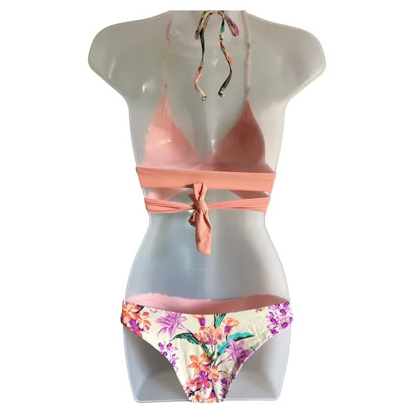 Dippin' Daisy's Two Piece Bikini. Size Small - Image 4