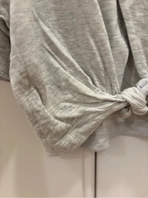 Athleta tshirt with open tie back - Image 6