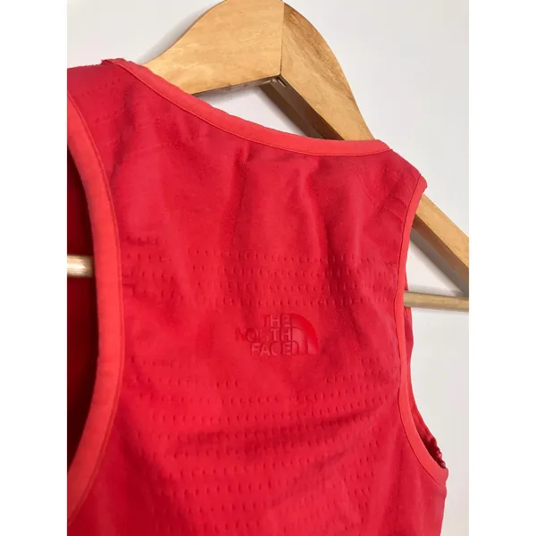 The North Face Tank Top Womens Medium Red Excellent FlashDry V-Neck Racerback - Image 4