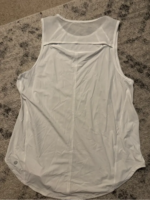 Lululemon Sculpt Tank Top white fits like 6-8 medium - Image 2