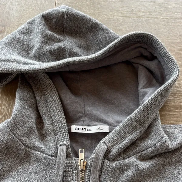 Bo + Tee Gray Hooded Zip Puffer Jacket - Image 2