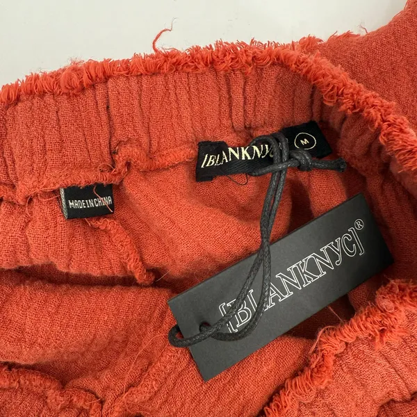 Blank NYC Shorts Size Medium Gauzy High Rise Rust Orange NWT Distressed Pullon - Image 5