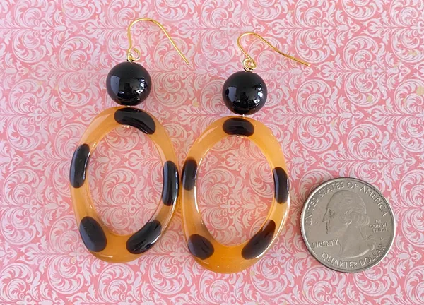 Kawaii unique tortoiseshell dangle earrings - Image 5