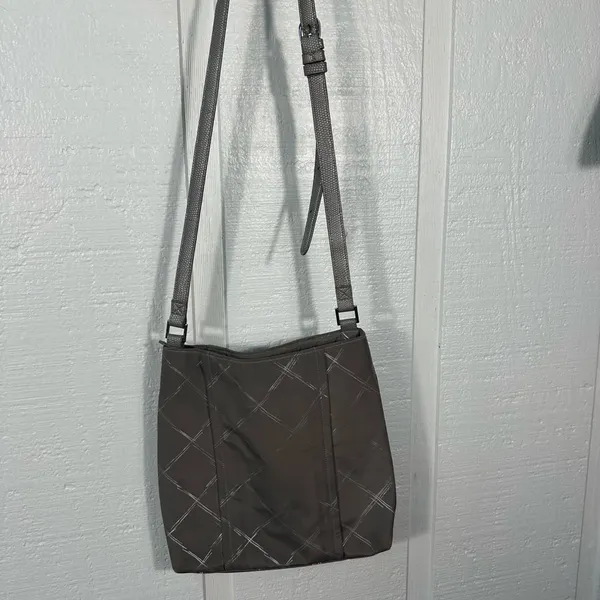 Vera Bradley Nylon Crossbody Shoulder Bag Purse With Silver diamond Patt… - Image 7