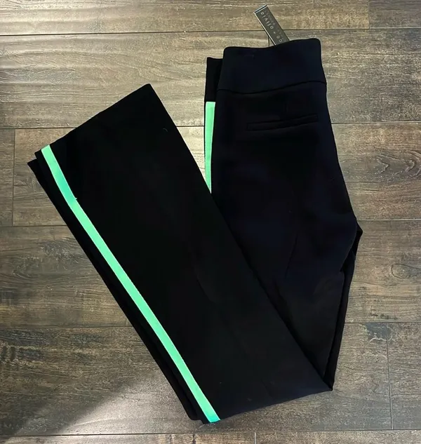 Alice + Olivia NWT - Bootcut Pants - Garden Black Green - Image 2