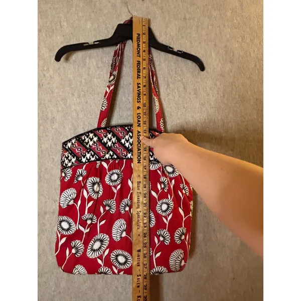 Vera Bradley Deco Daisy Retired 2011 Red Black White Floral Geometric Tote - Image 2