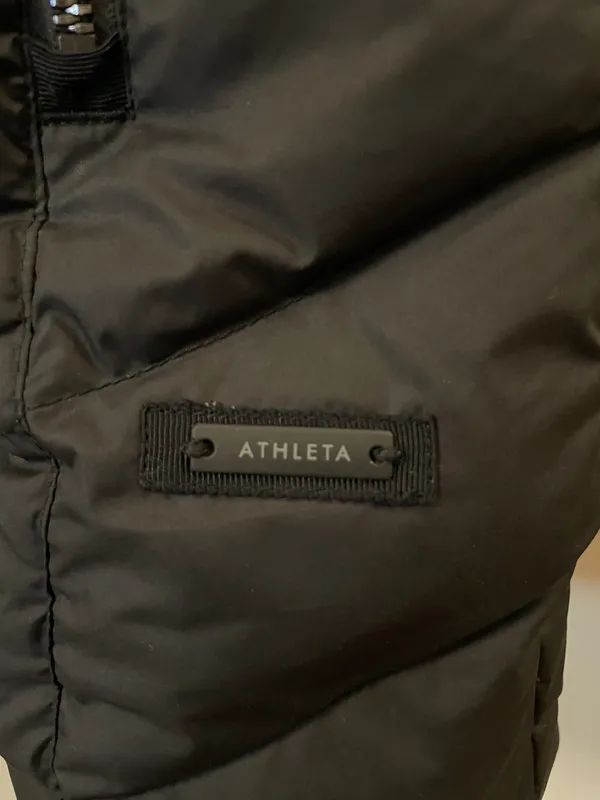 Athleta Women’s Black CYA Downieville Puffer Vest Goose Down Faux Fur Hood XXS - Image 3