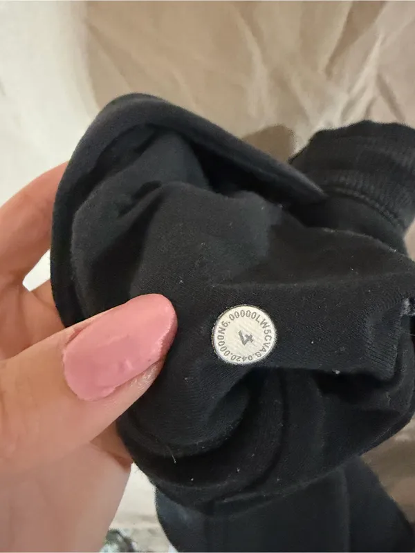 Lululemon Scuba Jogger - Image 4