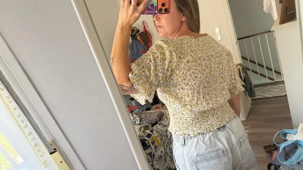 Abercrombie Floral Top Women’s - Image 3