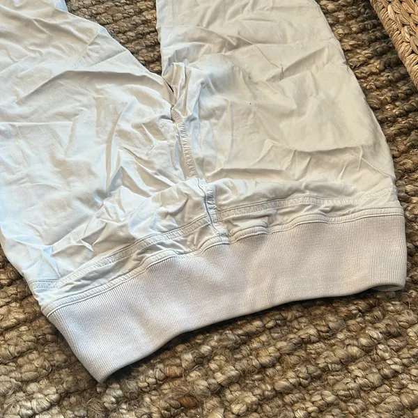 Orvis Tencel/Cotton Grey Cargo Capri Pant Size 4 - Image 8