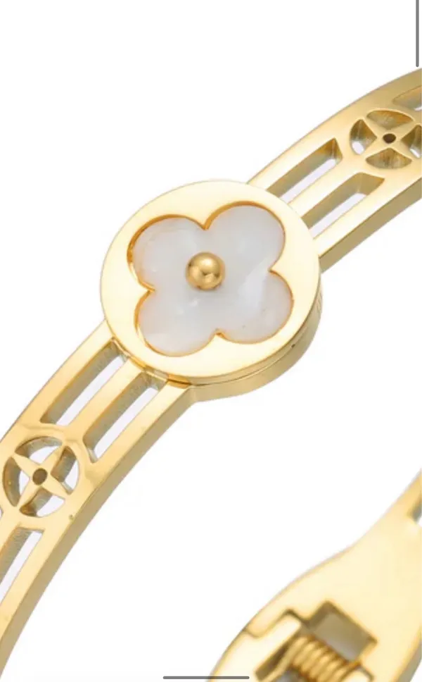 Clover Motif Bangle Cuff Gold - Image 2