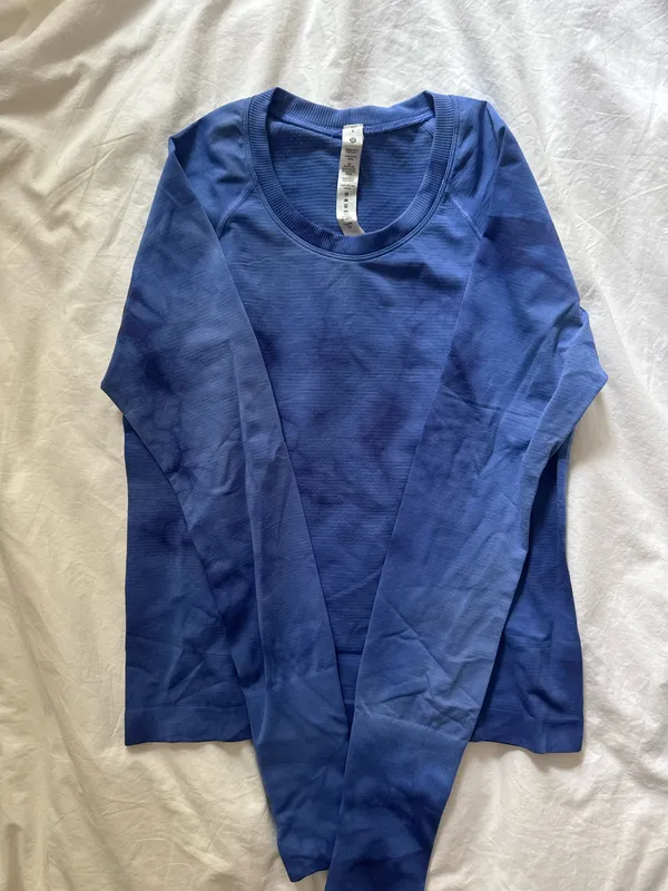 Lululemon Blue Tie-Dye Long Sleeve Swiftly Tech - Image 2