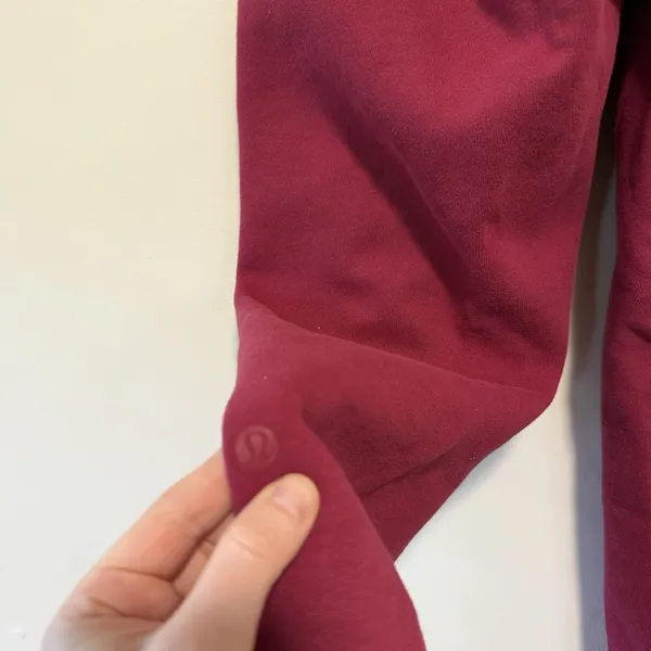 Lululemon‎ Scuba High-Rise Jogger Sweatpant in Dark Pink Size 2 - Image 5