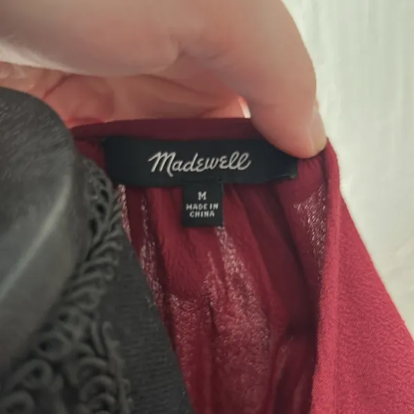 Madewell Red Burgundy Pleated Sleeveless Blouse w/ Keyhole Detail - Image 2