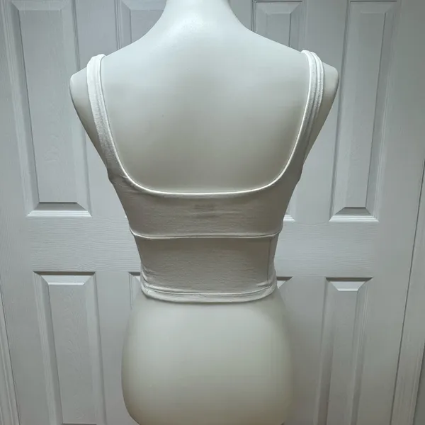 Aritzia Wilfred Free - Orbit Tank - White Crop Top -‎ Size XS. - Image 6