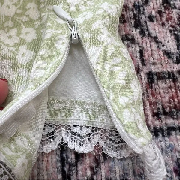 Sky to Moon Lexington Cut Out Mini Dress in Light Green Floral Size Medium - Image 7
