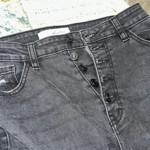 KanCan Women's black High Rise Jeans size 9/28 - Image 3