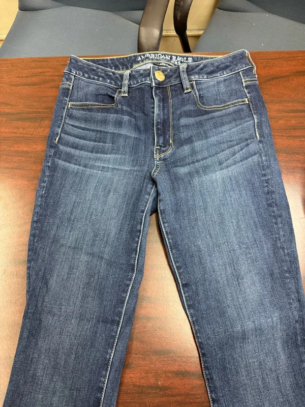 American Eagle 360 Super Stretch Hi-Rise Jegging Jeans Size 6 - Image 2