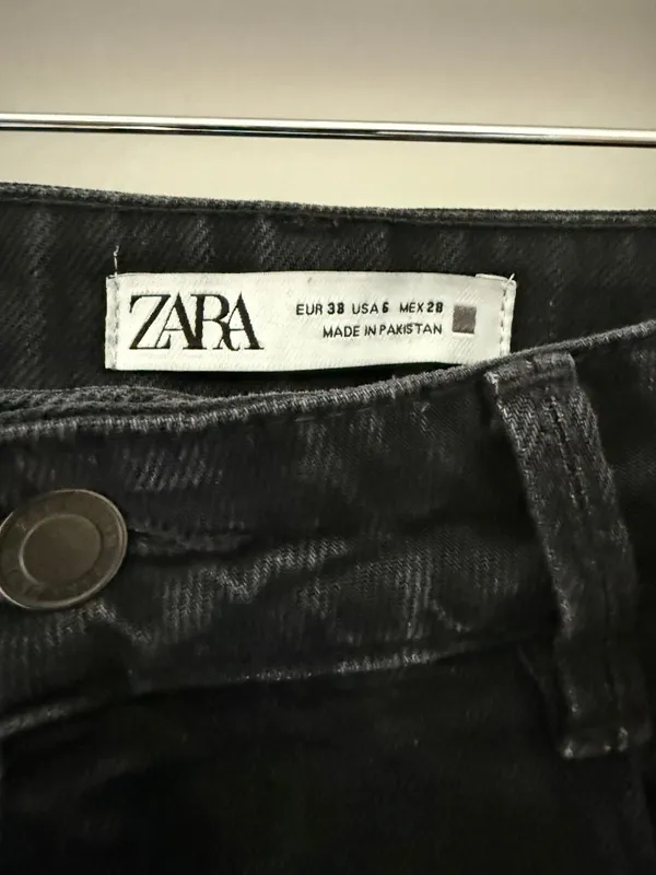 Zara High Rise Black Mom Jeans Women’s Size 6 Tapered - Image 4