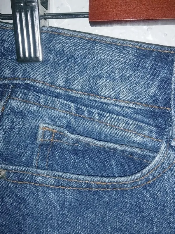 Zara 2 High Rise Dark Wash Raw Hem Plain Pocket Jeans Shorts - Image 4