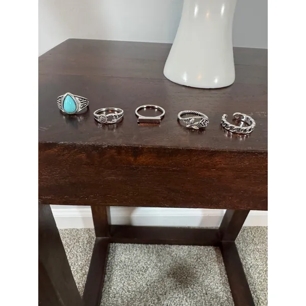 Silver Tone Jewelry Lot 5 Rings Sz 7 1 Pair Boho Drop Earrings Sun Moon - Image 4