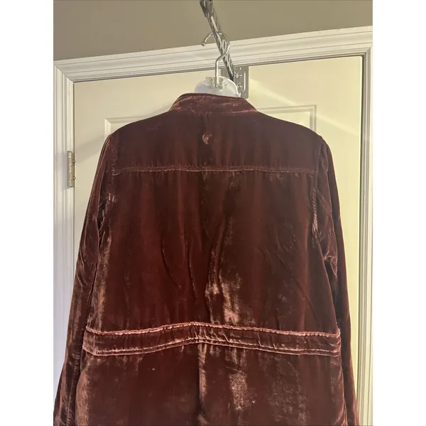 Loft Women’s Velvet Gorgeous Red Button Down Jacket Long Sleeve Pockets Small - Image 9