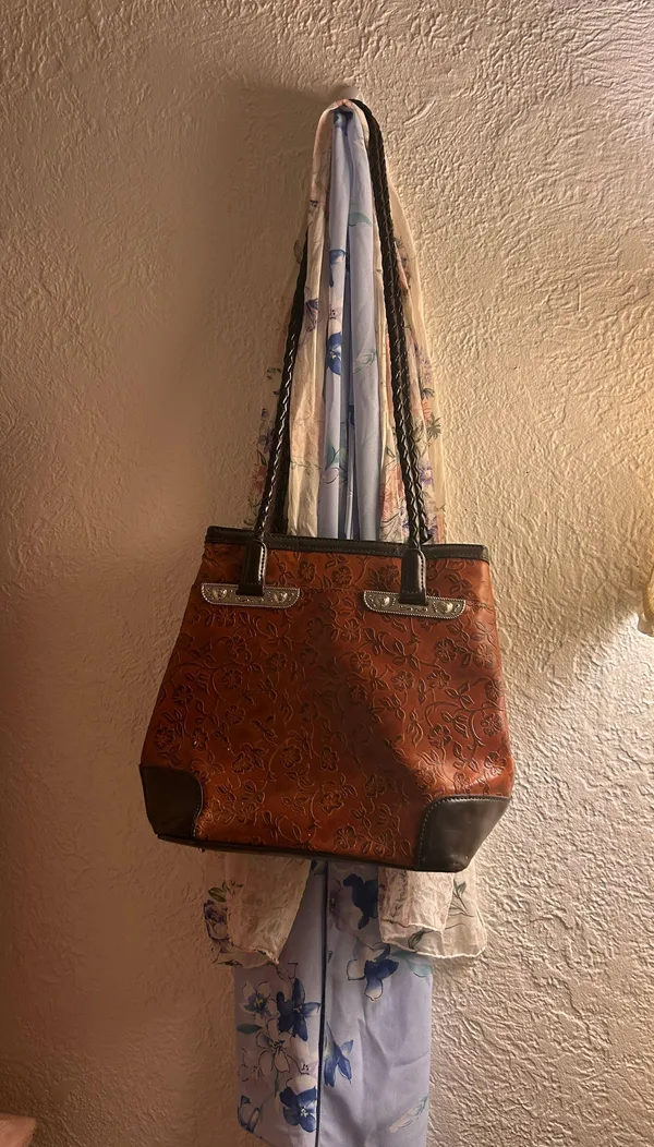 vintage brown floral patterned purse - Image 2