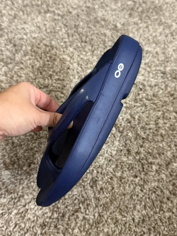 OOFOS Oolala Navy Blue Women’s 5 Flip Flop Sandals - Image 3