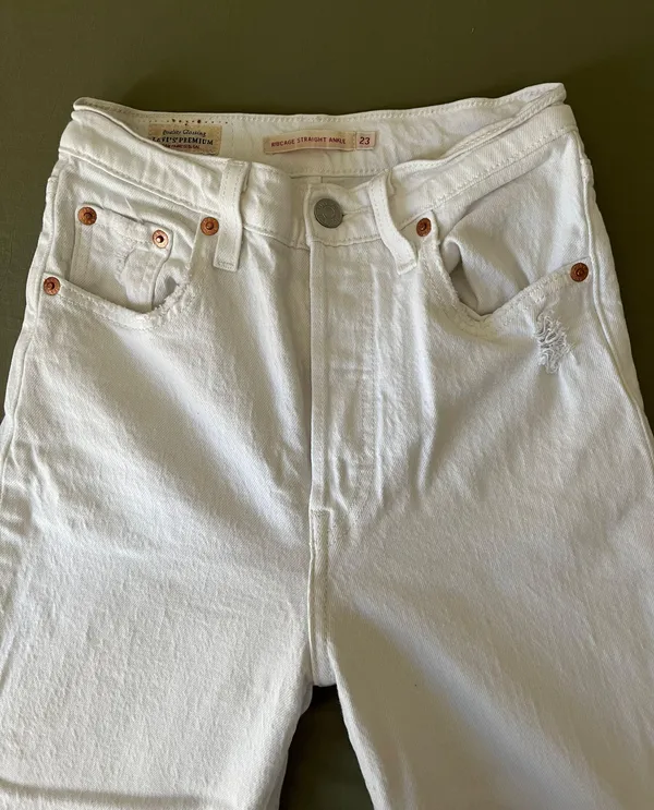 Ribcage Straight Ankle Jeans - Image 4