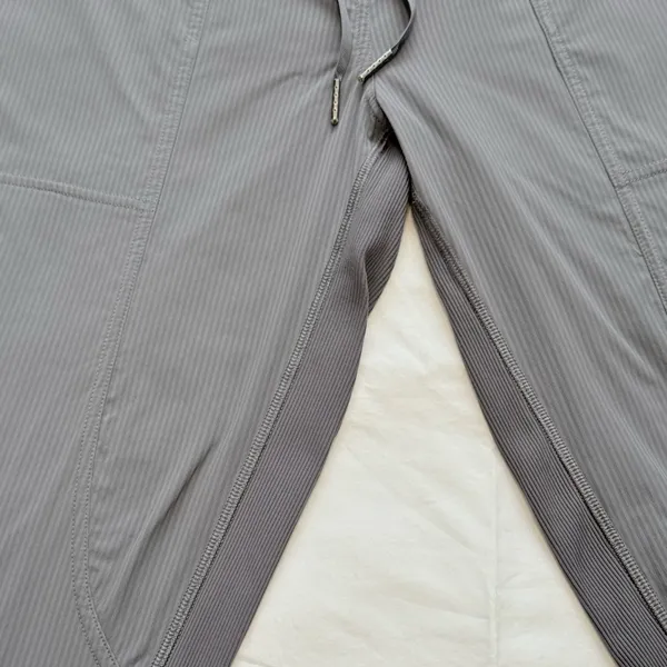 Lululemon dance studio Gray Size 6 cropped pants - Image 6