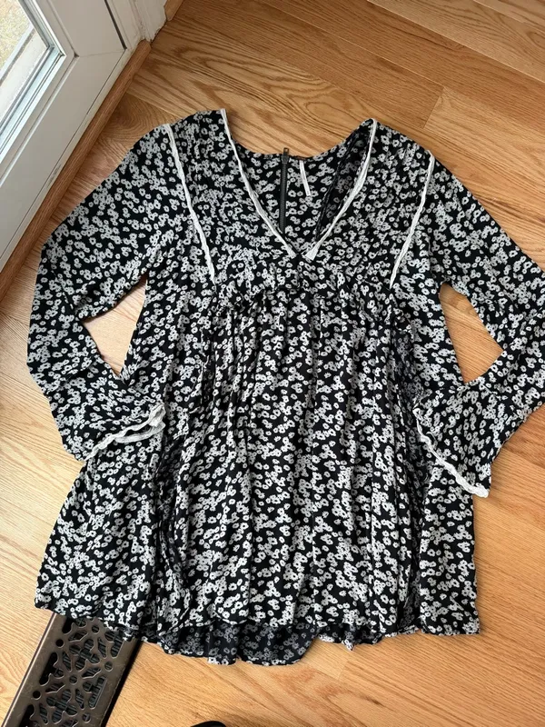 Free People Like You Best Black Floral Bell Sleeve Mini Dress Tunic M - Image 3