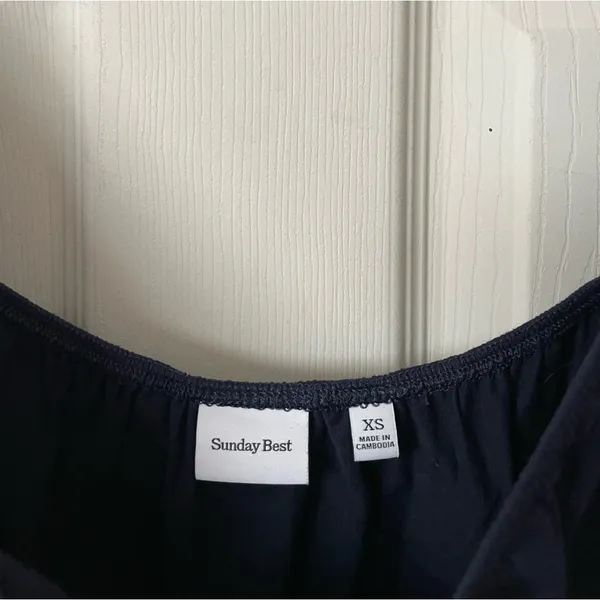 Aritzia Sunday Best Kaia Top in navy blue - Image 3