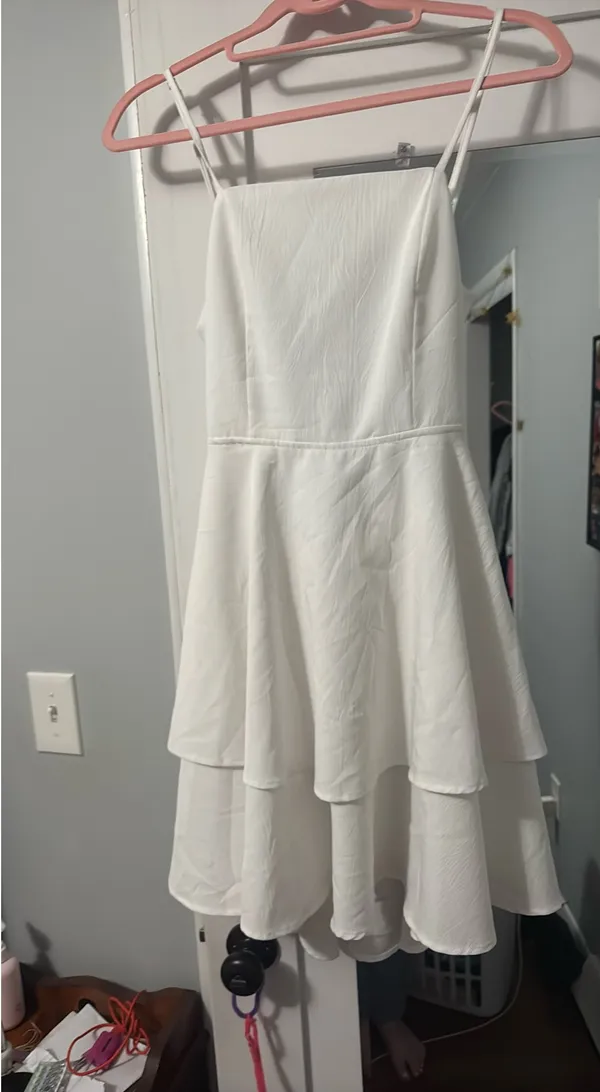 Amazon White graduation dress - Image 2
