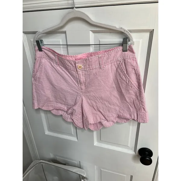 Lilly Pulitzer Shorts Women's Size 12 Pink Buttercup Scalloped‎ Seersucker - Image 2