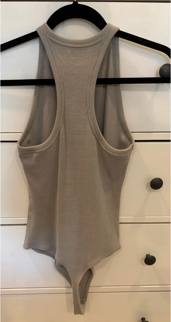 Abercrombie & Fitch Light Gray Bodysuit - Image 3
