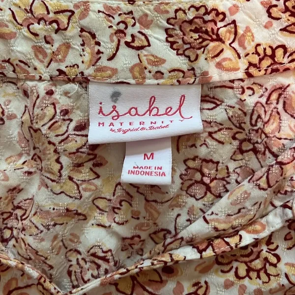 Isabel Maternity by Ingrid & Isabel Floral Tunic Top size Medium - Image 2