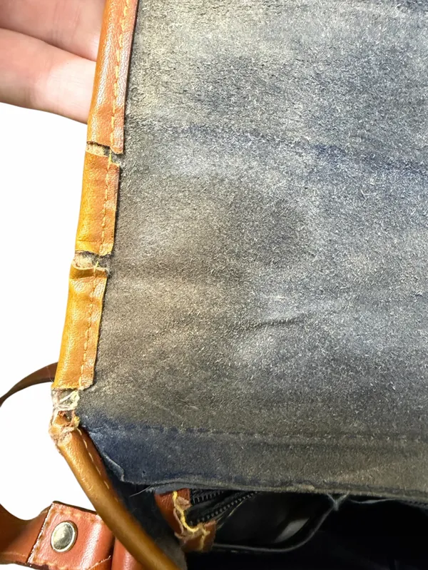 Vintage Dooney & Bourke Calvary Spectator Bag *flawed/preloved - Image 10