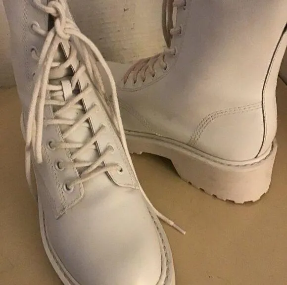 Steve Madden women white leather combat Tornado boots size 6.5 - Image 2