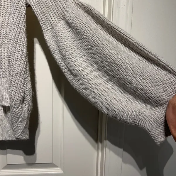 Off the shoulder slightly cropped sweater - Image 2